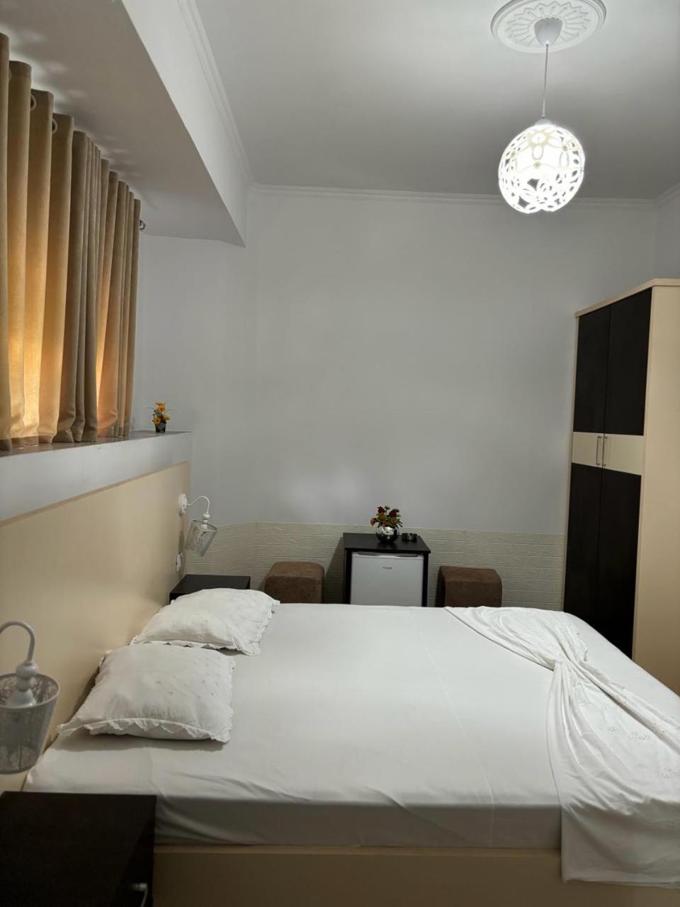 Guest House Adi Hoxha Berat Luaran gambar