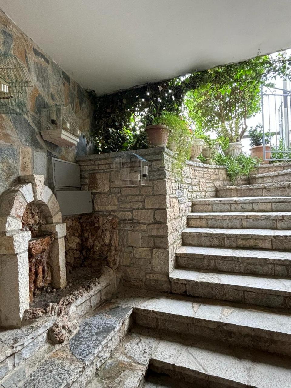 Guest House Adi Hoxha Berat Luaran gambar