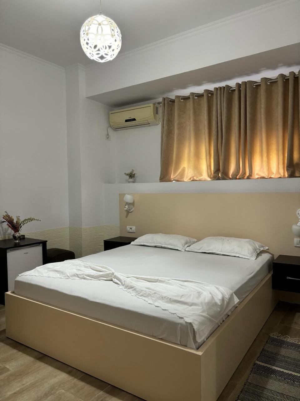 Guest House Adi Hoxha Berat Luaran gambar