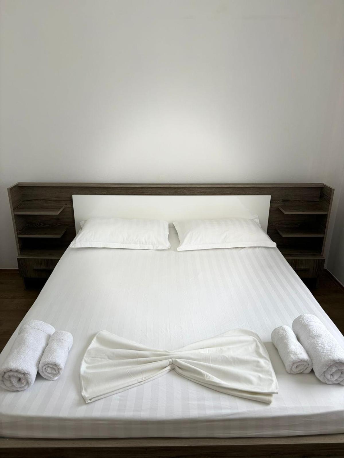 Guest House Adi Hoxha Berat Luaran gambar