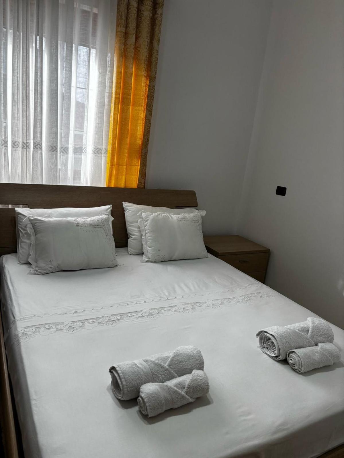 Guest House Adi Hoxha Berat Luaran gambar